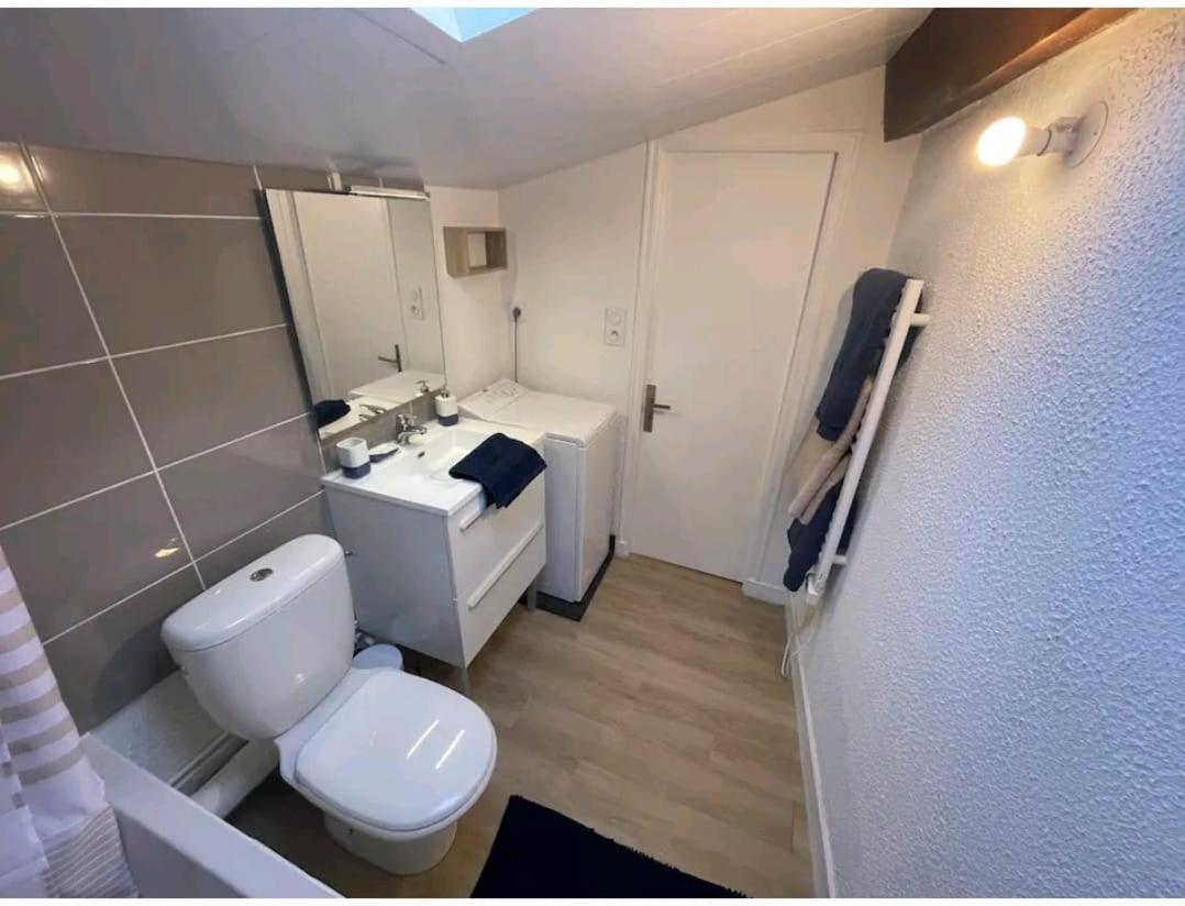 Le Loft Berbère - idéal couples, familles, business - centre historique, WIFI , NETFLIX Niort Esterno foto